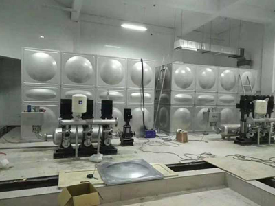 鍍鋅鋼板水箱施工現場